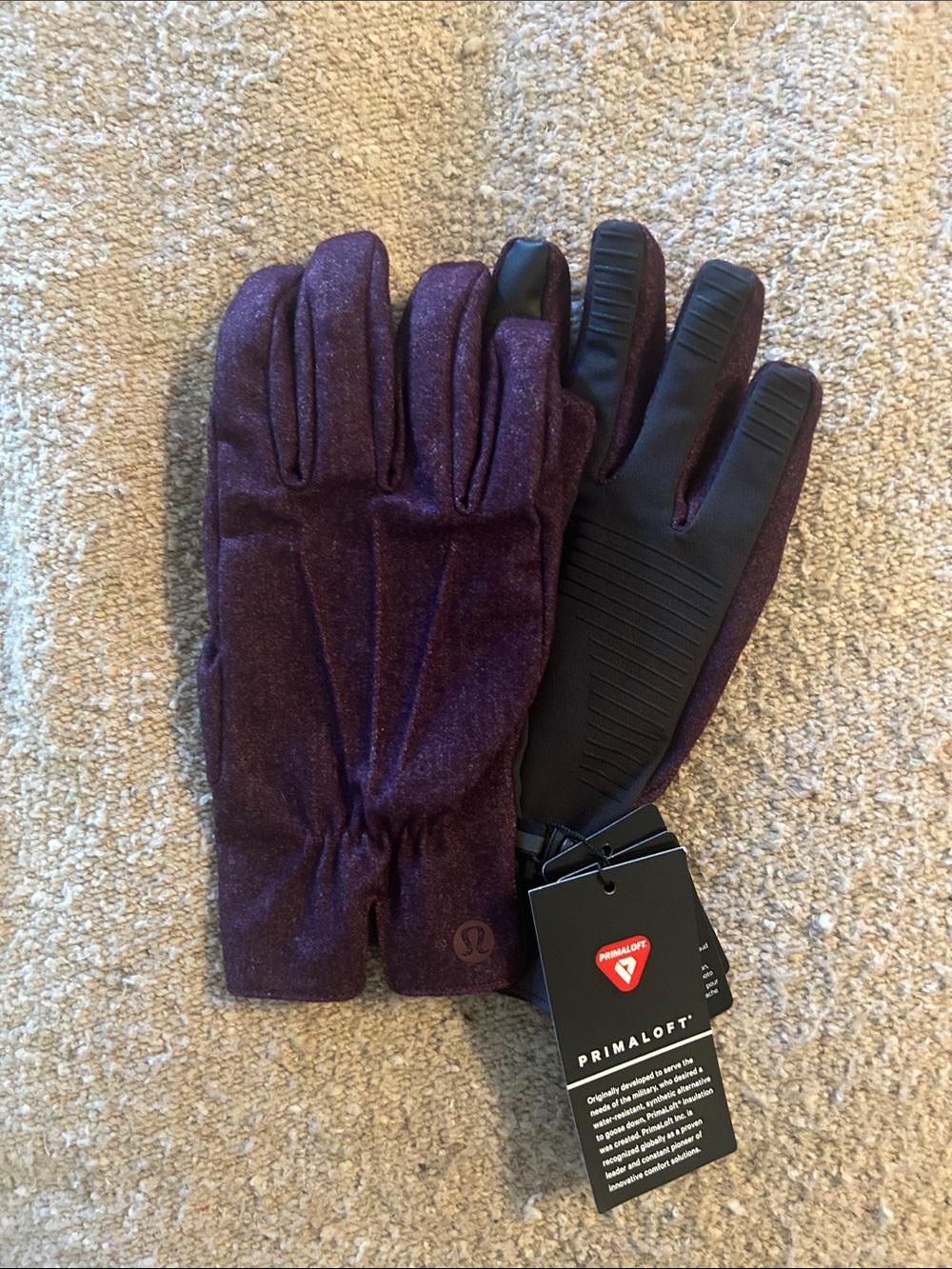 lululemon athletica Women's Plum/Black City Keeper Gloves